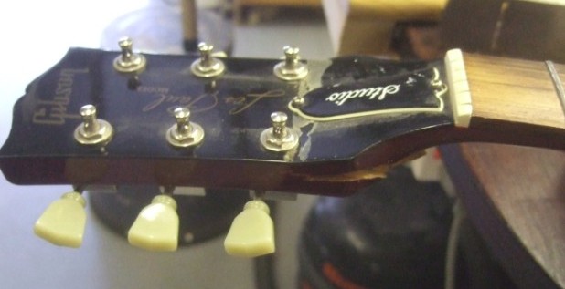 gibson-neck-break